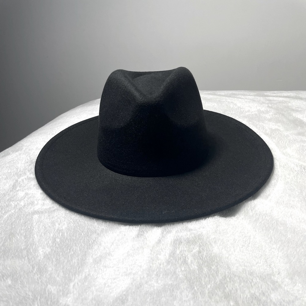Black fedora teardrop and wide brim